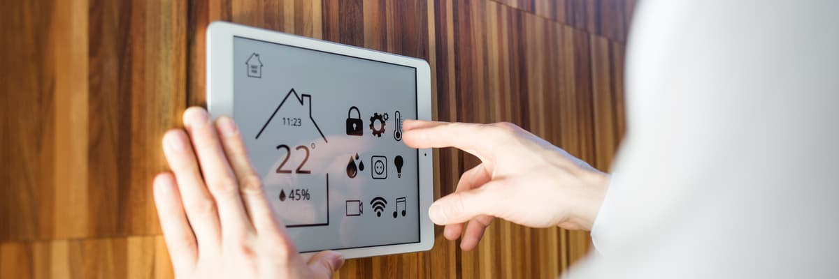 Smart home heating control touchscreen for central heating